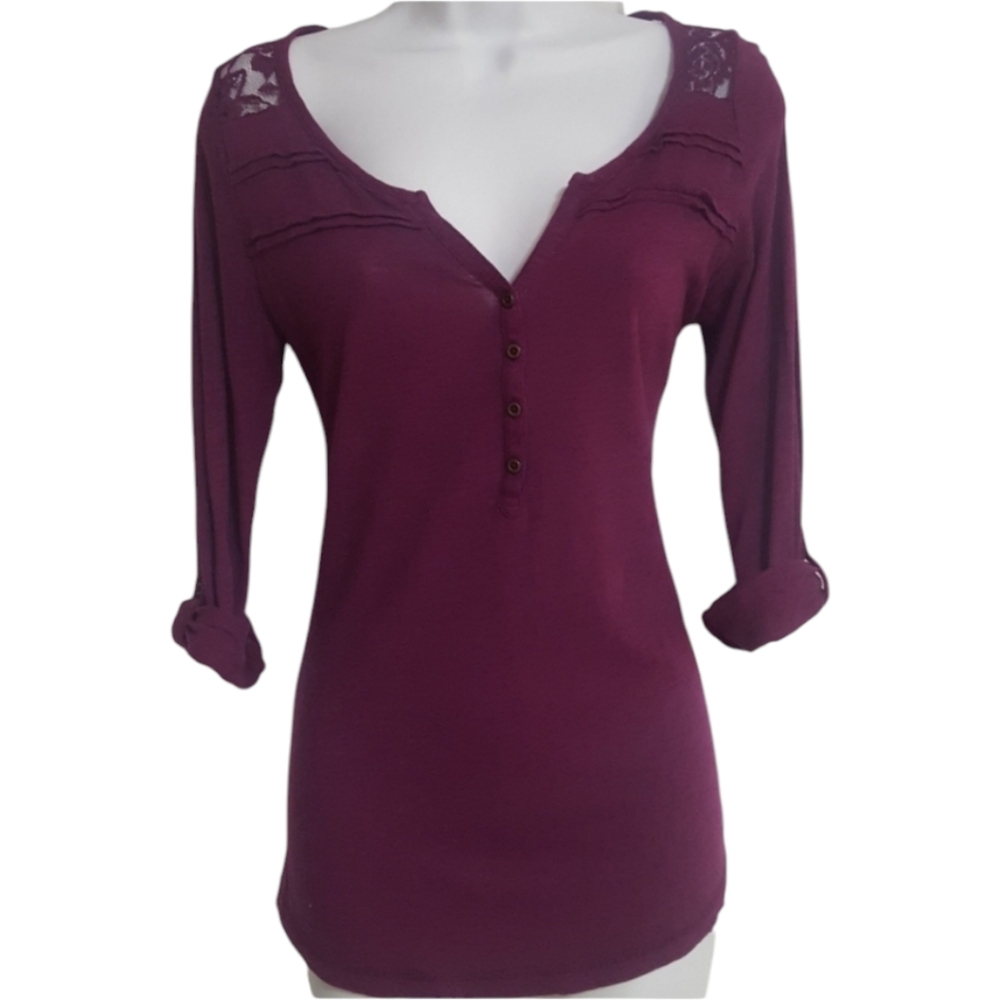 Maurices Womens Small Shirt Lace Shoulders Back Tab Sleeves Button Front V-Neck